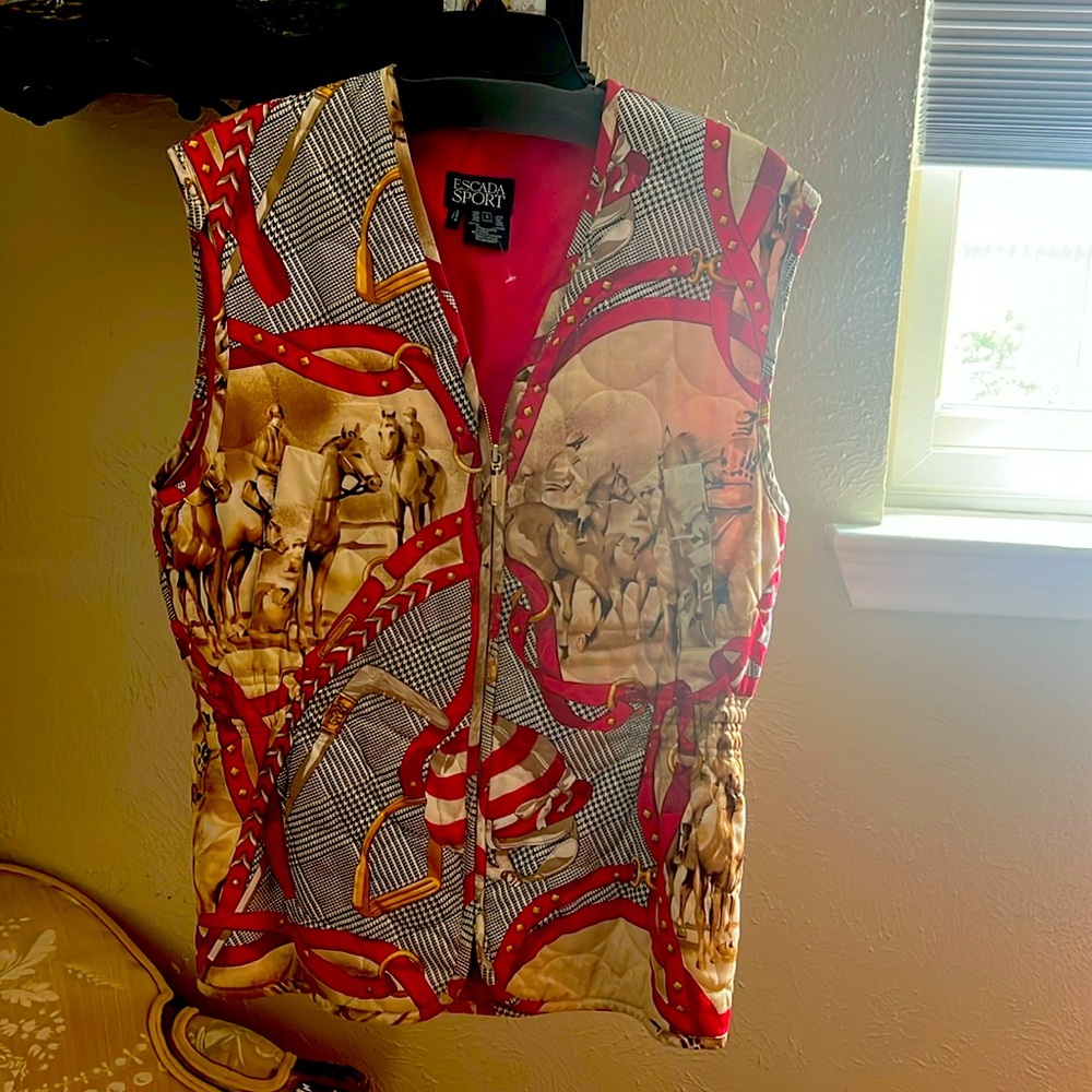 Escada sport vest zip front with polo scenes